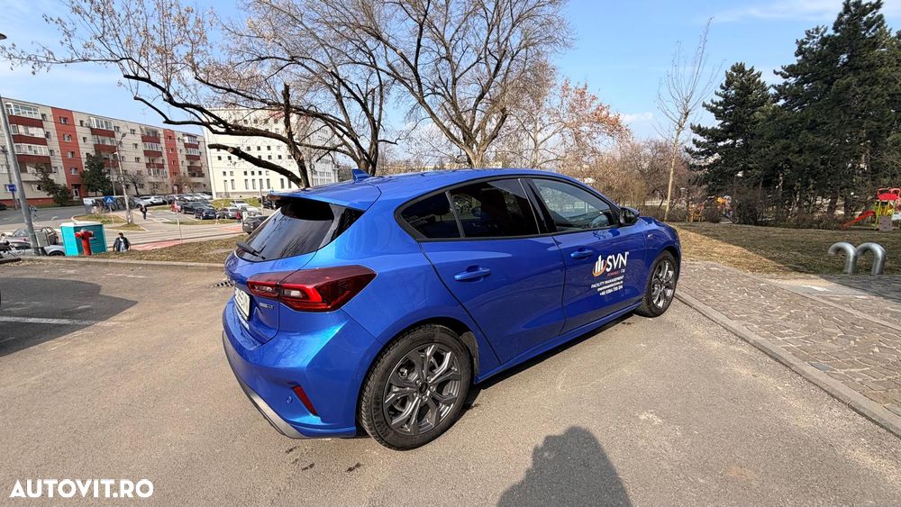 Ford Focus 1.0 EcoBoost 7DCT MHEV ST-Line X - 6