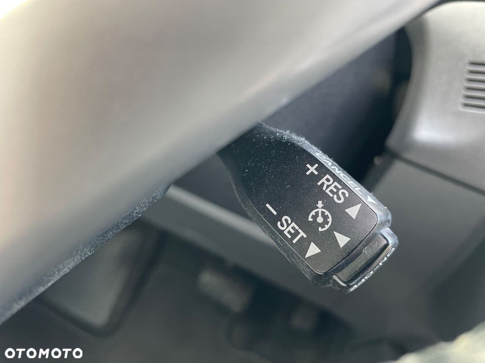 Toyota Prius+ (Hybrid) Executive - 15