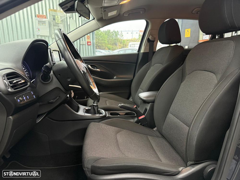 Hyundai i30 SW 1.6 CRDi Style Plus - 16