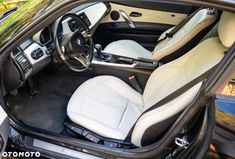 BMW Z4 Coupe 3.0si - 16