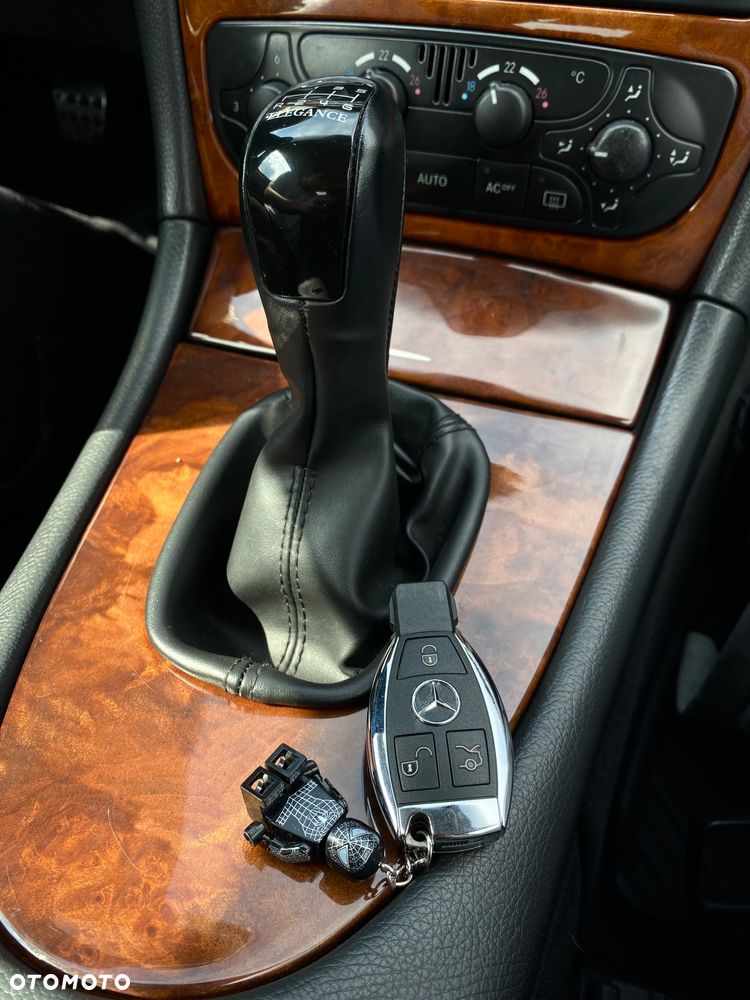 Mercedes-Benz CLK 270 CDI Elegance - 17