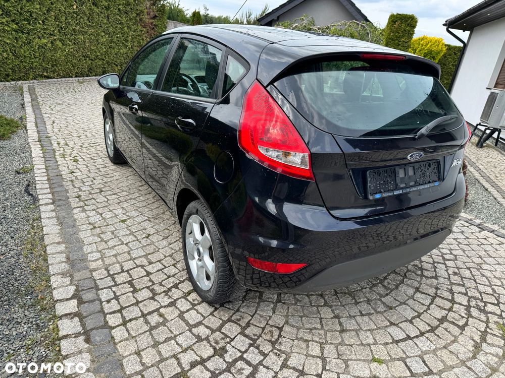 Ford Fiesta - 18