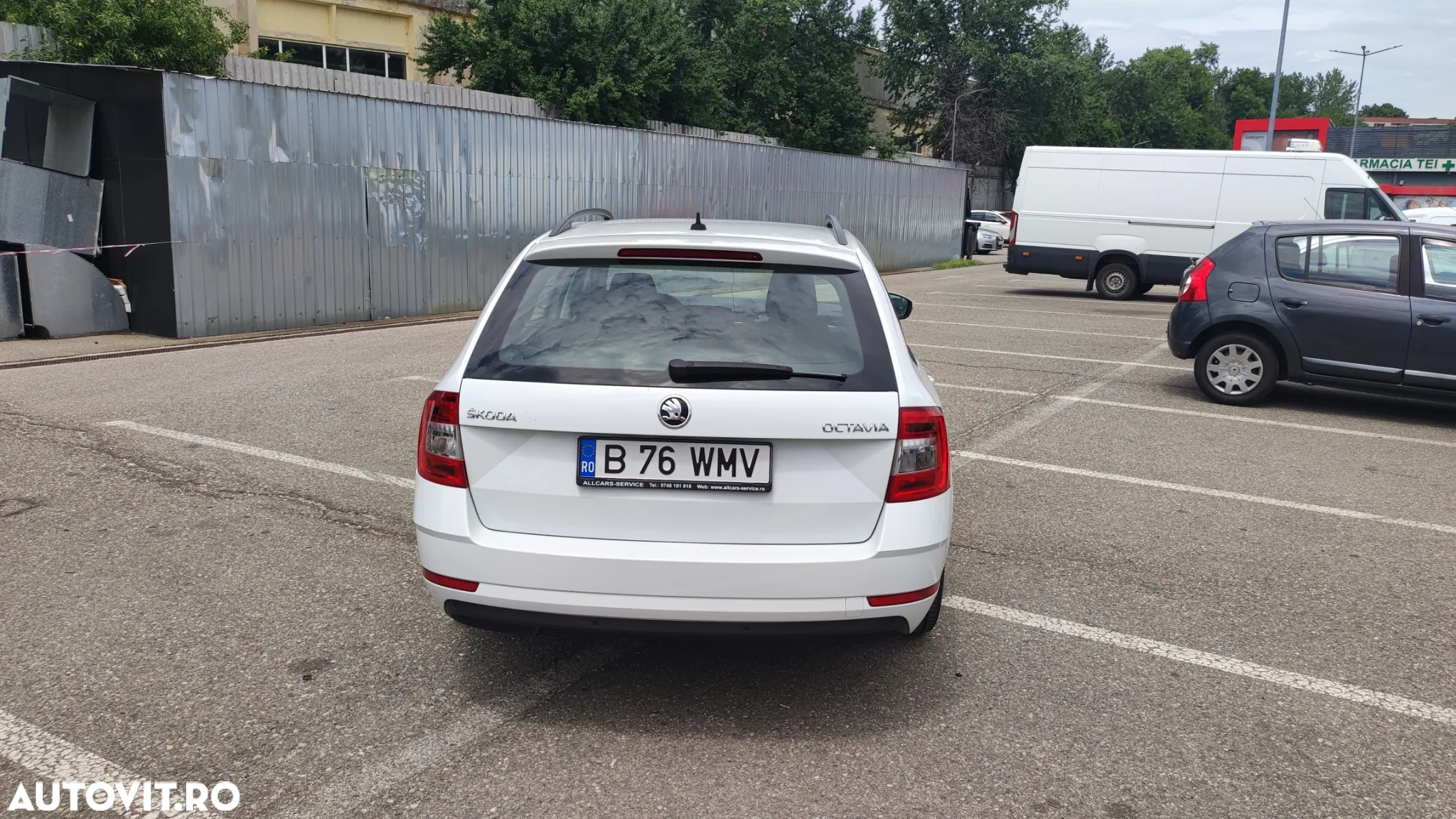 Skoda Octavia Combi Diesel 1.6 TDI DSG Style - 3