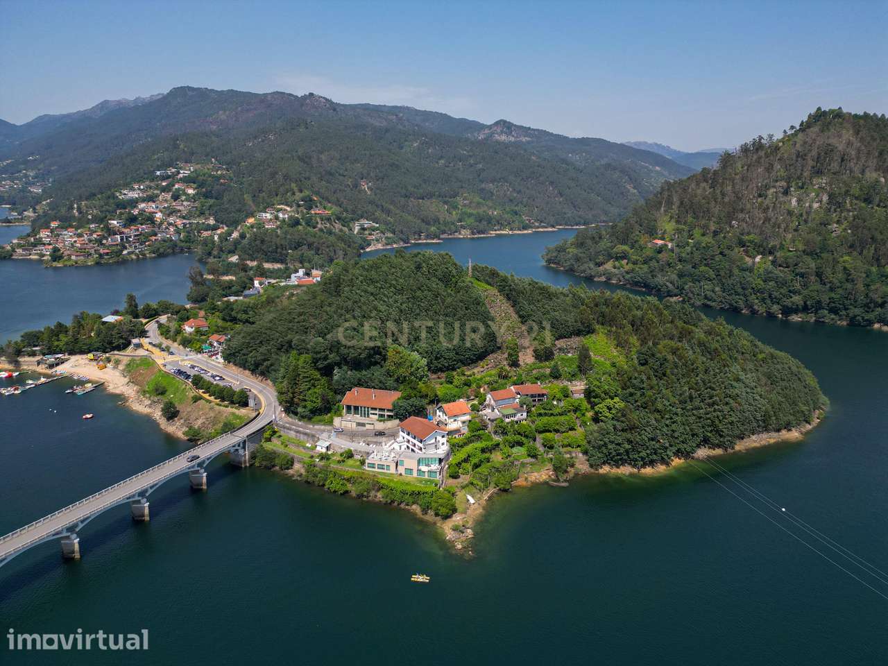 Propriedade única no geres , duas casas com acesso ao rio (No rio Cald - Grande imagem: 5/41