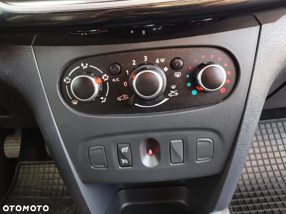 Dacia Sandero 0.9 TCe Laureate S&S EU6 - 16