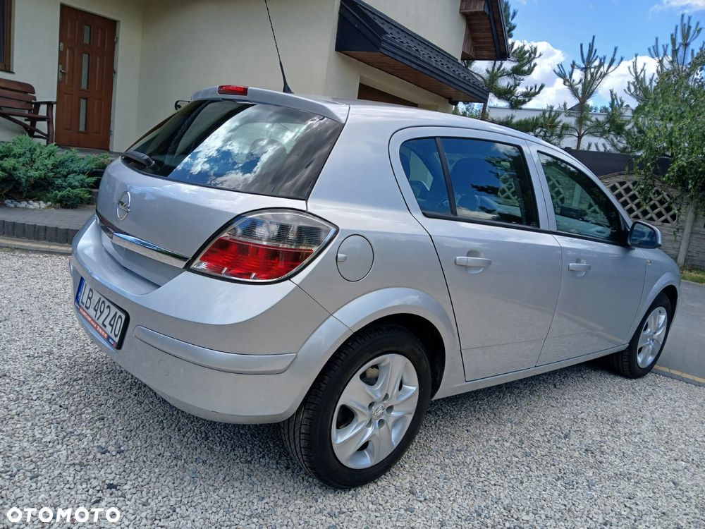 Opel Astra 1.6 - 24