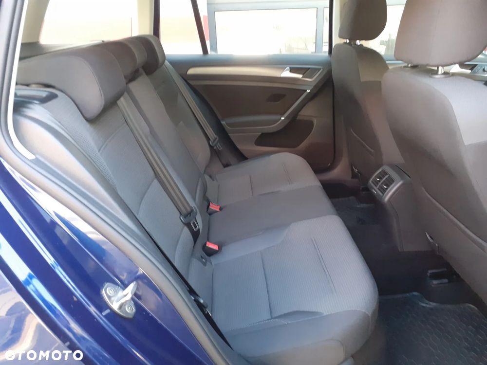 Volkswagen Golf 1.5 TSI BMT Comfortline - 26