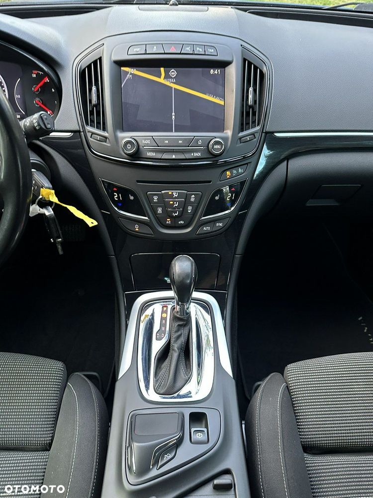 Opel Insignia - 35