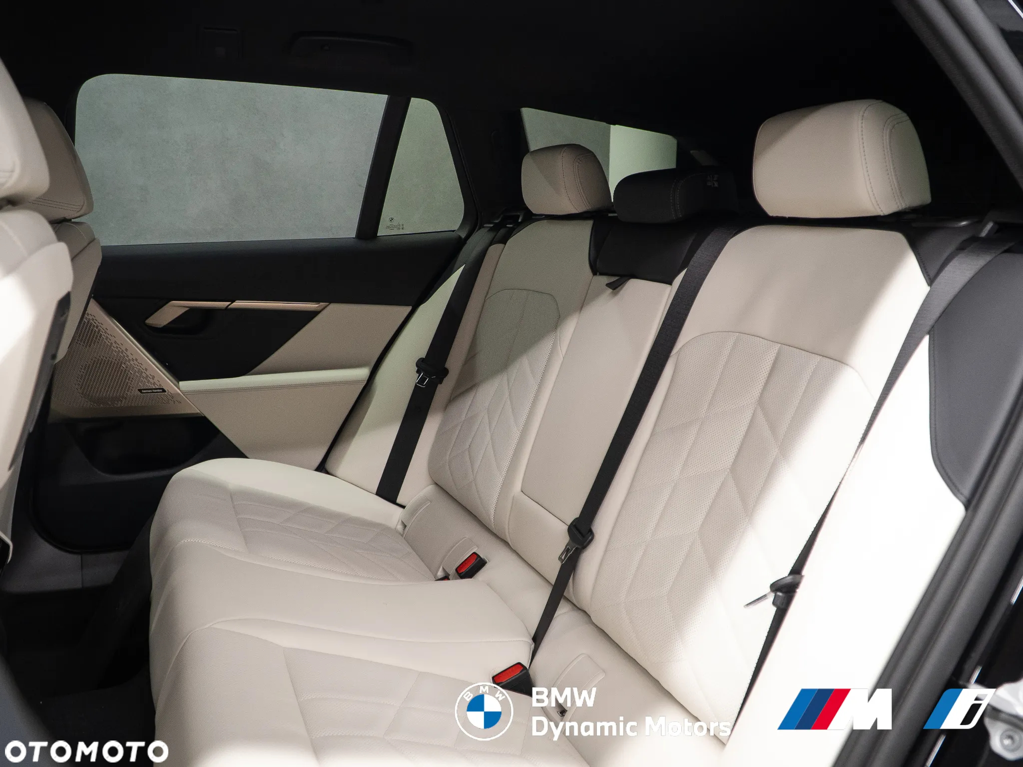 BMW Seria 5 520d xDrive Touring - 24