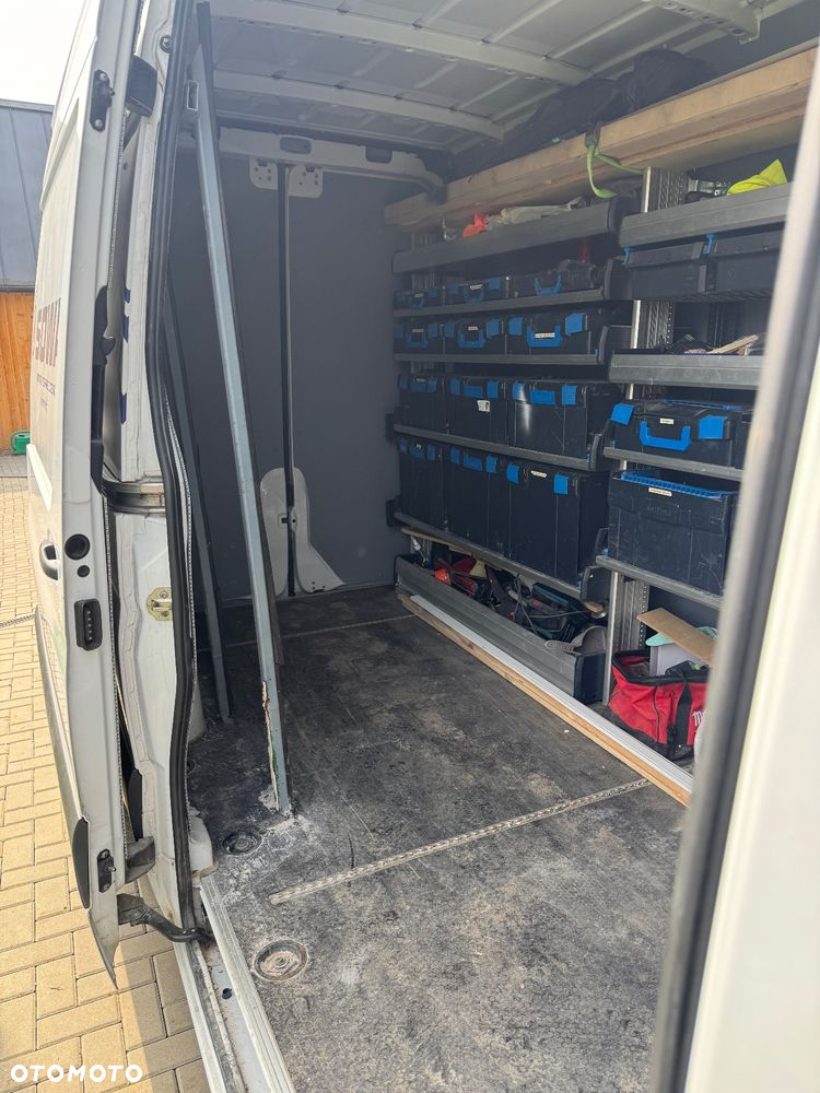 Mercedes-Benz Sprinter 311 - 3