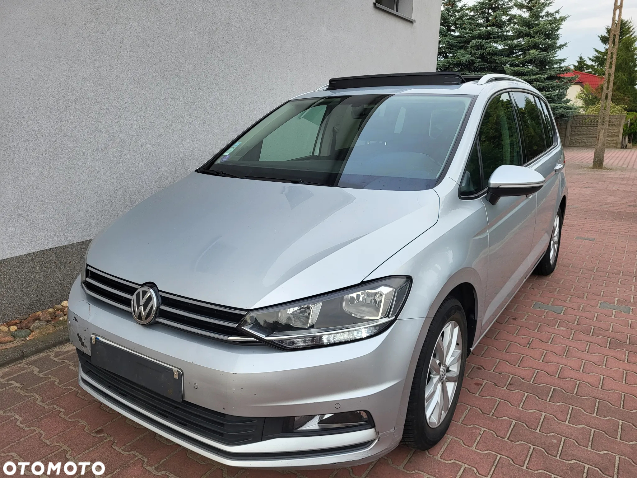 Volkswagen Touran 1.4 TSI BMT Comfortline DSG - 6
