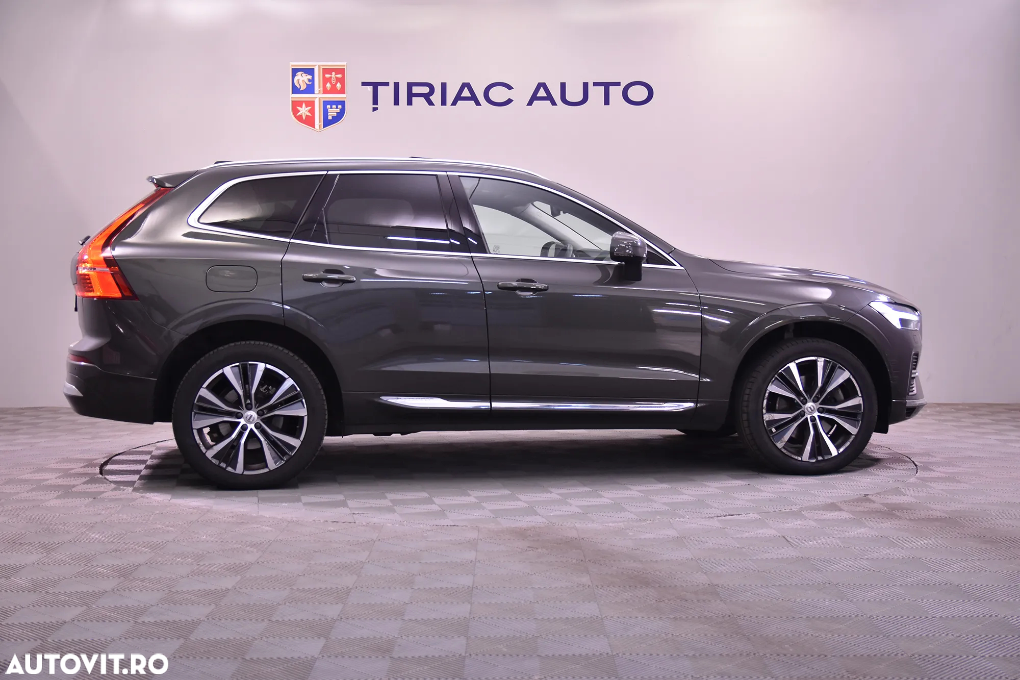 Volvo XC 60 T8 AWD Recharge Core - 6