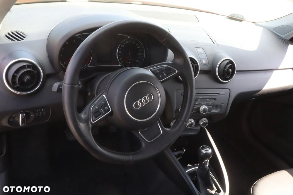 Audi A1 Sportback 1.4 TFSI Attraction - 10