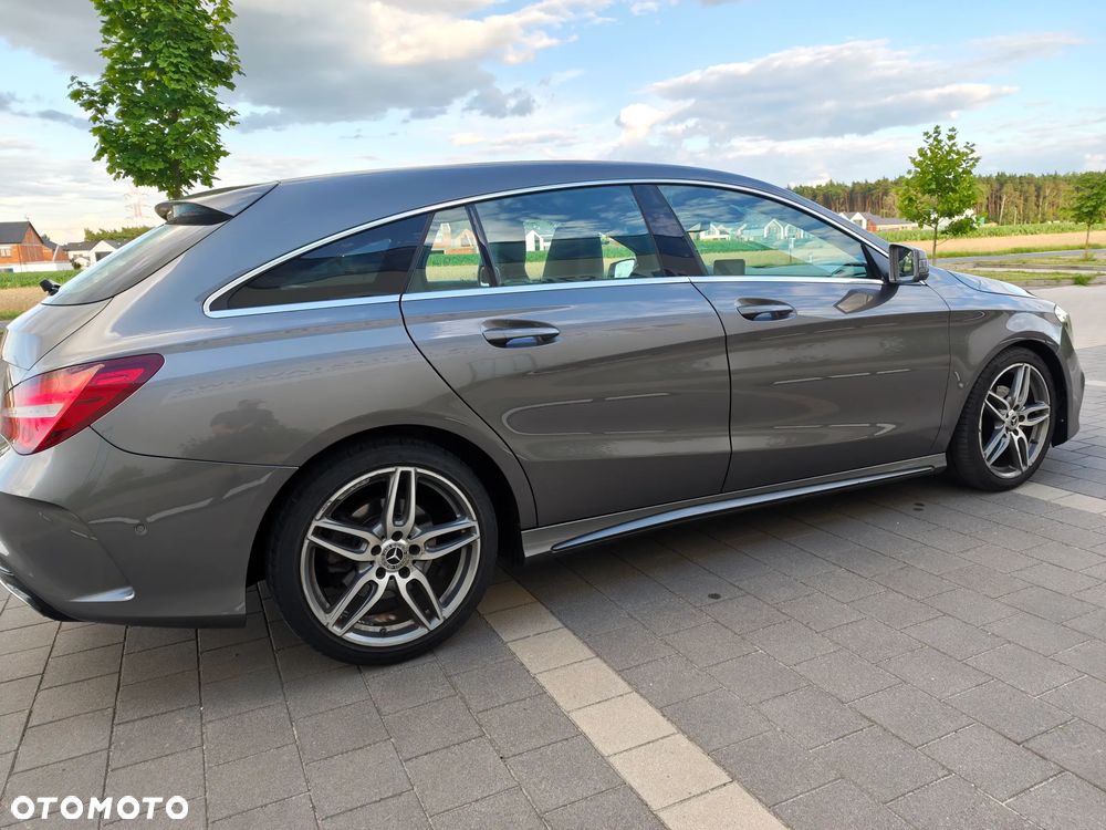 Mercedes-Benz CLA 180 7G-DCT AMG Line - 14