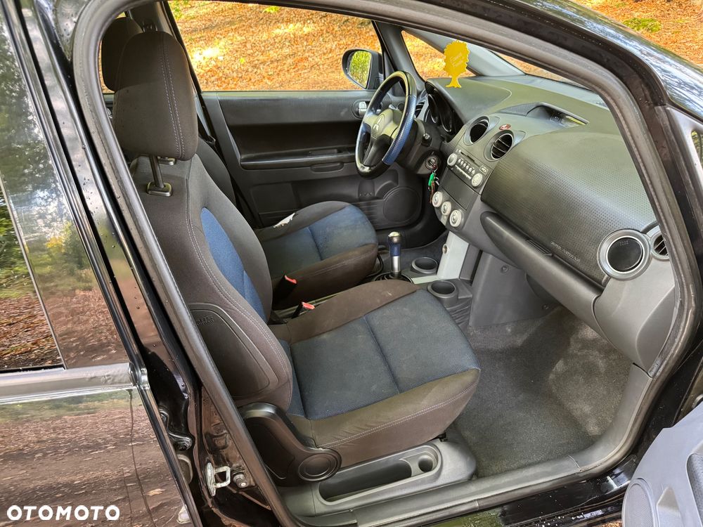 Mitsubishi Colt - 13