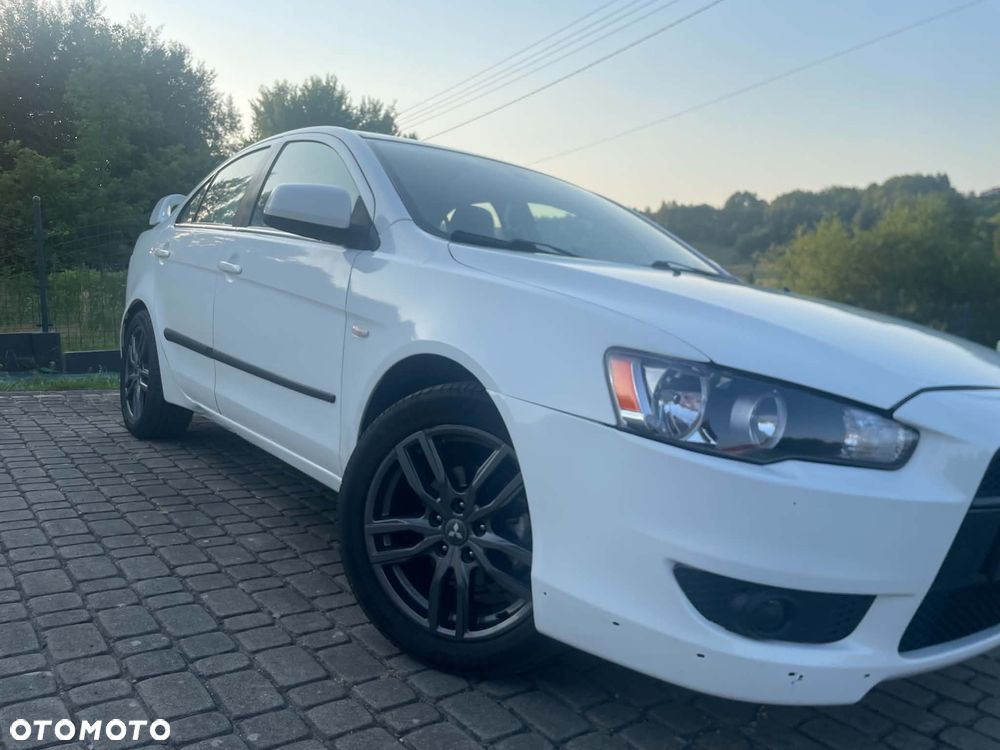 Mitsubishi Lancer 1.6 Invite - 6