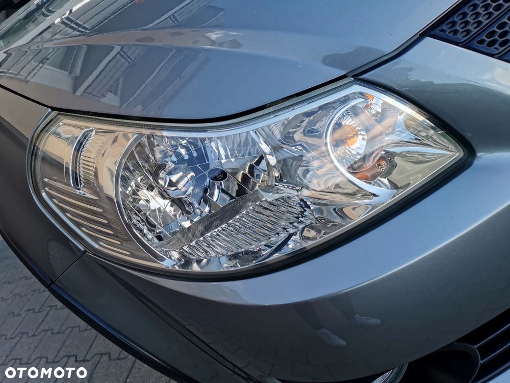 Suzuki SX4 1.9 DDiS DPF Streetline 4x2 Club - 27