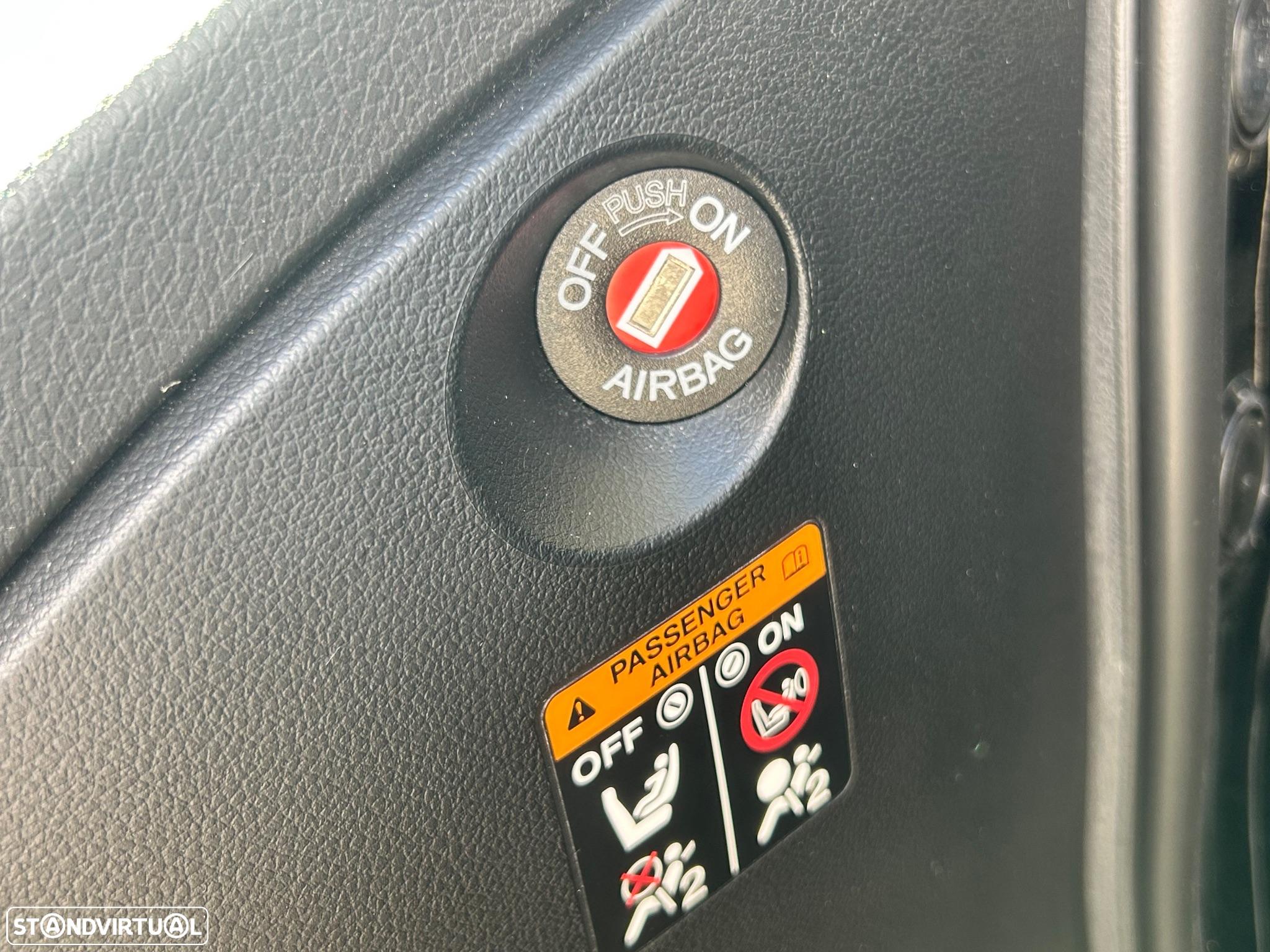 Honda Civic 1.4 i-VTEC Sport - 25