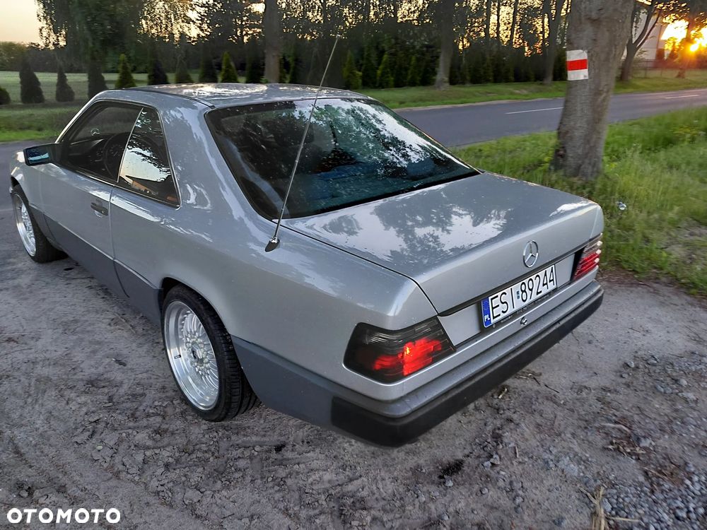 Mercedes-Benz W124 (1984-1993) - 11