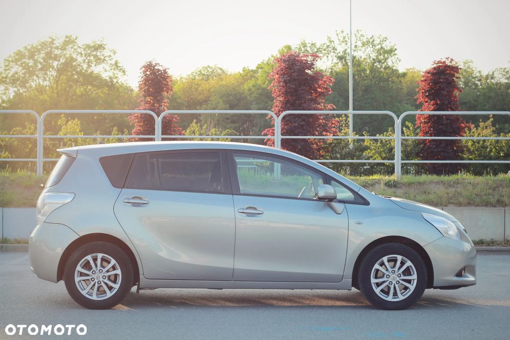 Toyota Verso 1.6 Sol EU5 7os - 7