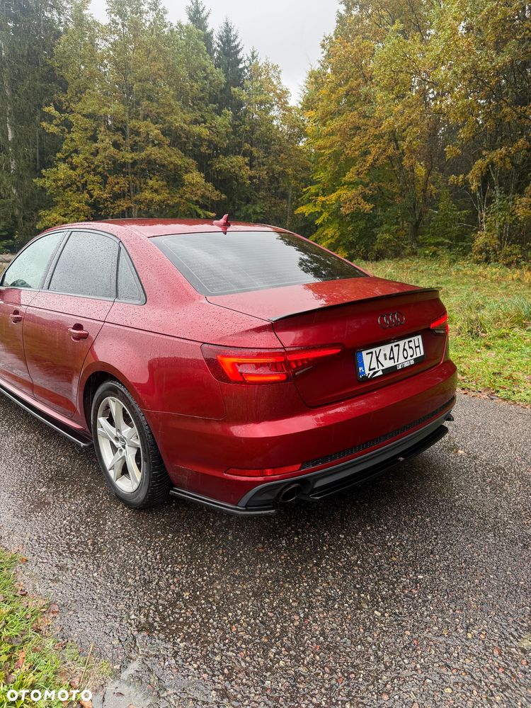 Audi A4 2018 photo 2
