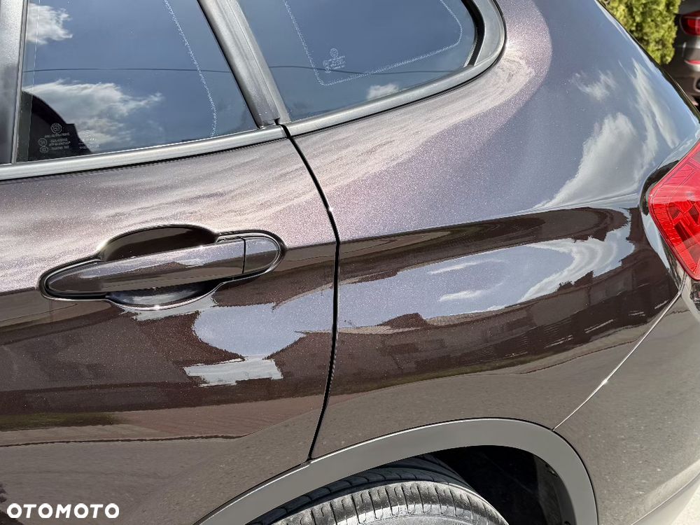 BMW X1 xDrive18d xLine - 14