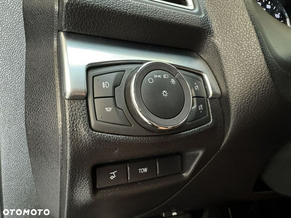 Ford Explorer - 28