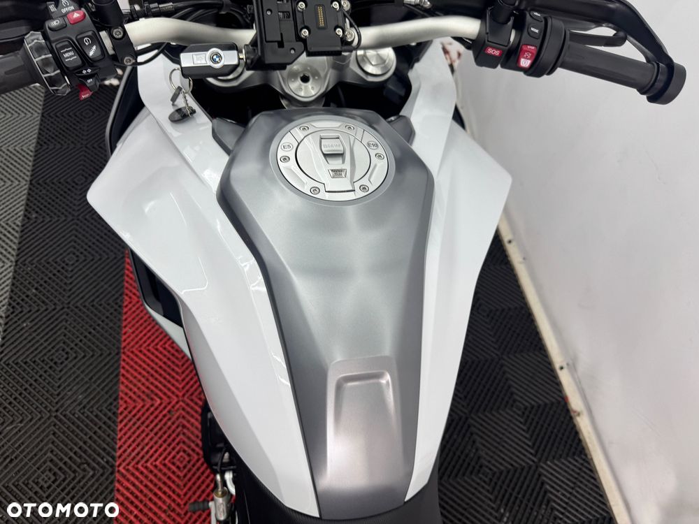 BMW XR - 22