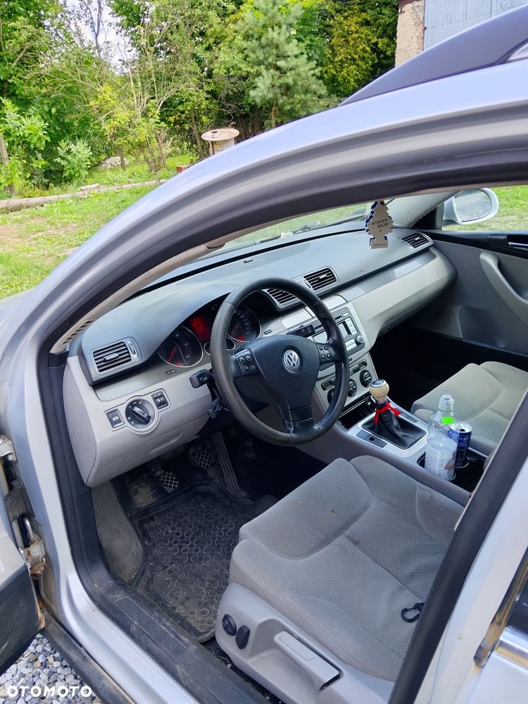 Volkswagen Passat - 5