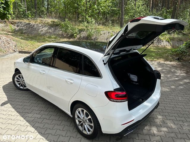 Mercedes-Benz Klasa B 250 7G-DCT Edition 2020 - 17
