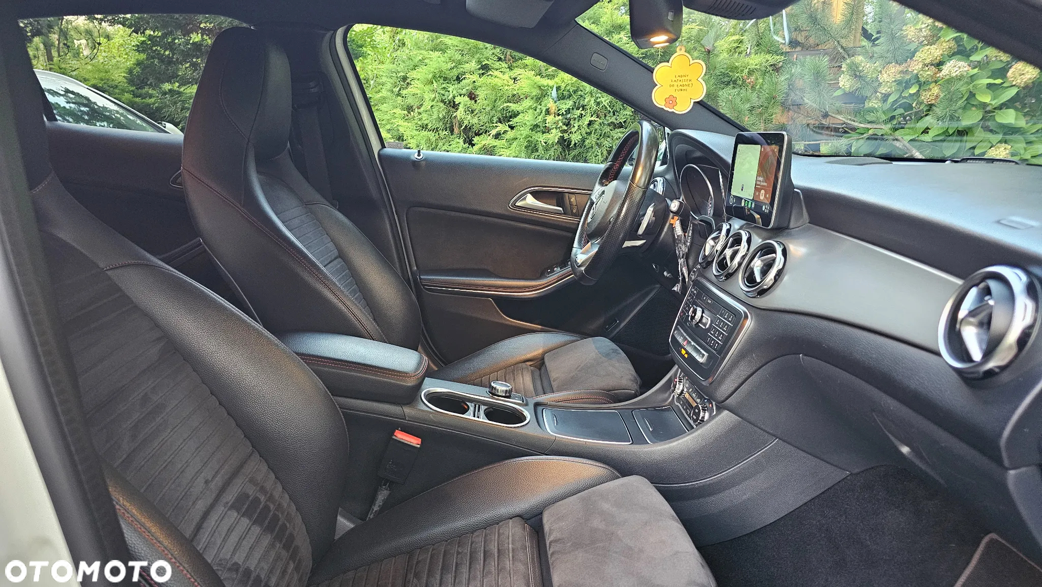 Mercedes-Benz GLA 200 d 7G-DCT AMG Line - 14