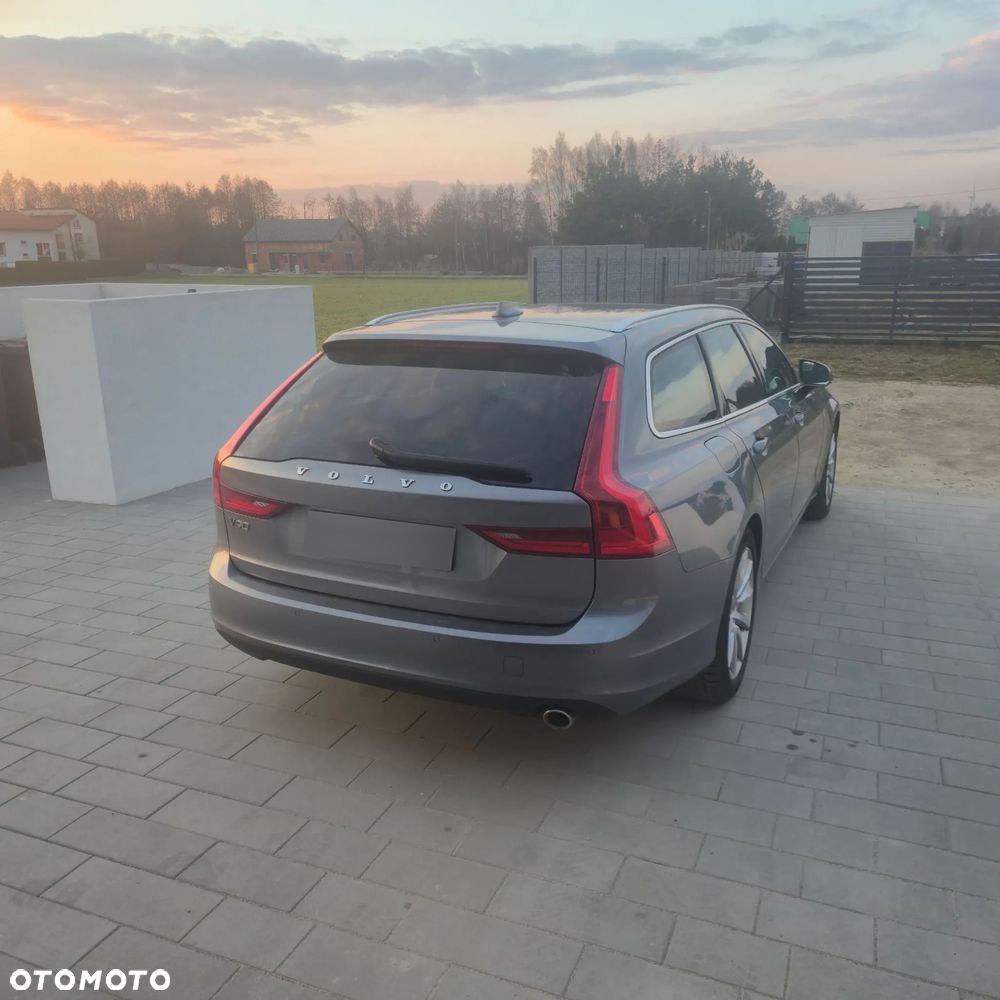 Volvo V90 D3 Momentum - 17