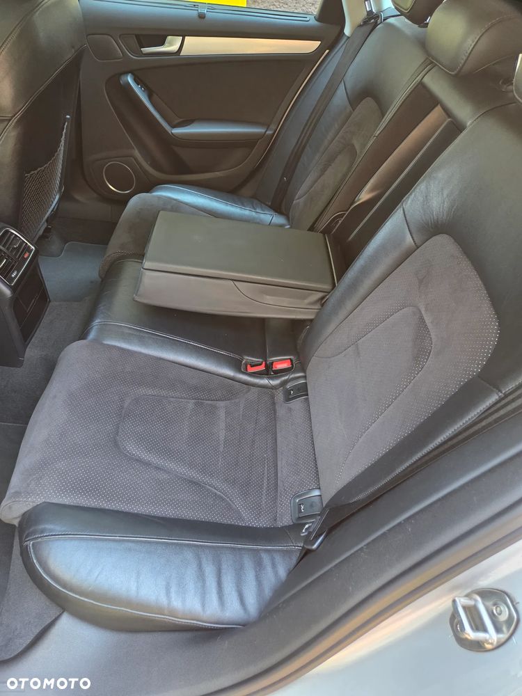 Audi A4 Avant 2.0 TDI - 10
