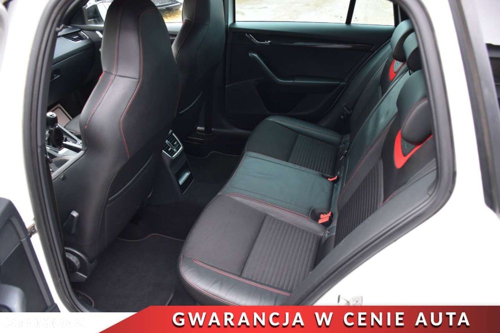 Skoda Octavia 2.0 TDI RS - 8