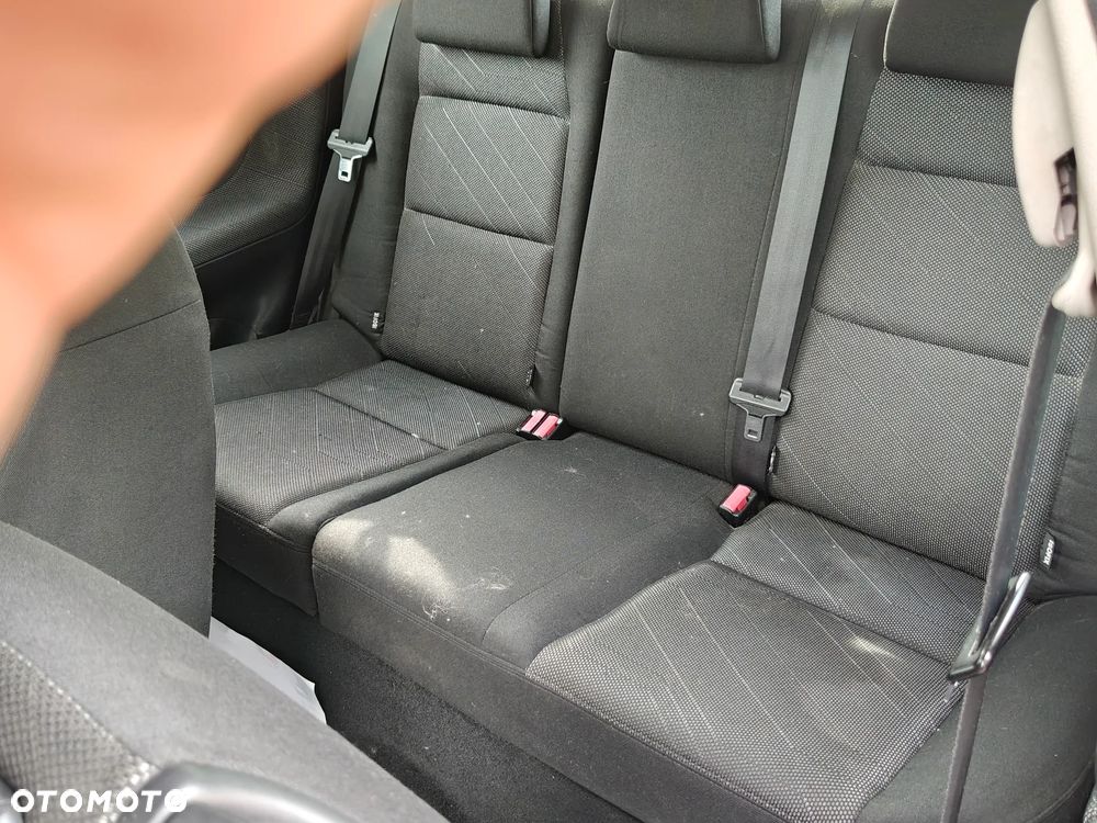 Peugeot 207 - 7