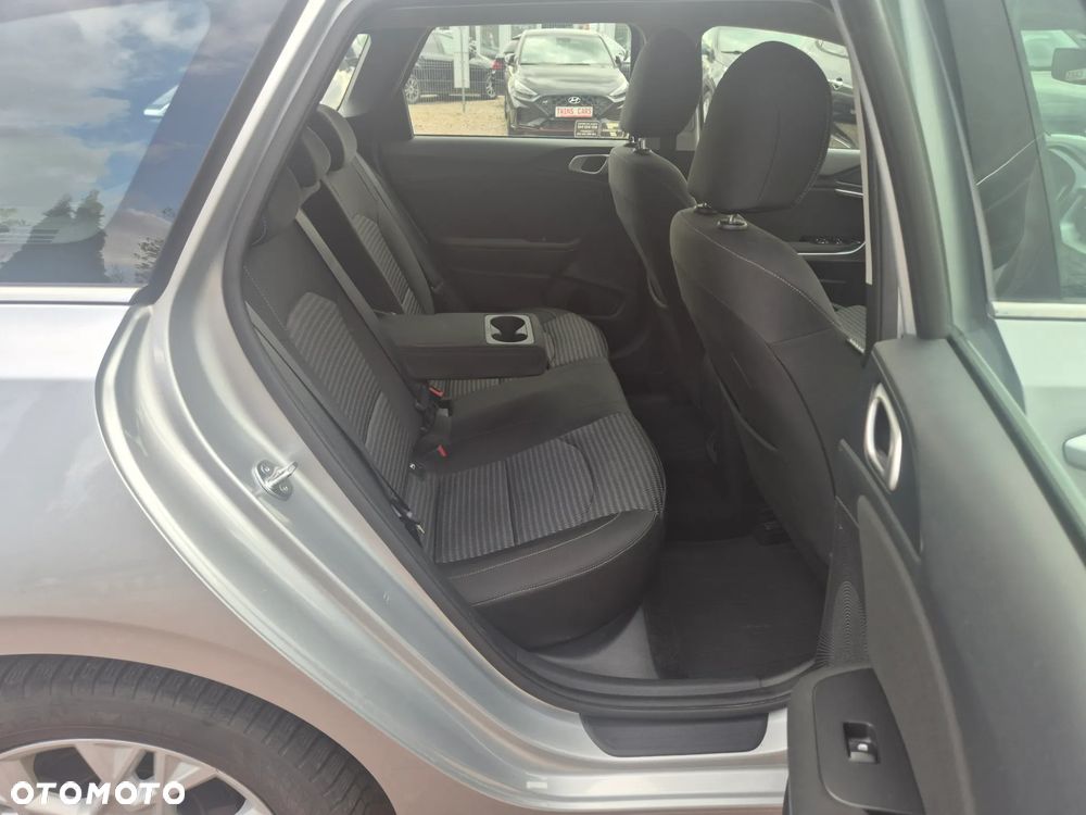 Kia Ceed 1.5 T-GDI MHEV L DCT - 19