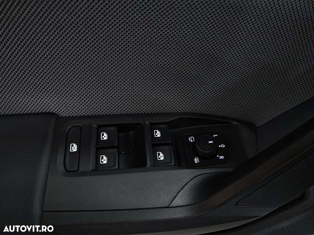 Seat Leon 2.0 TDI DSG Style - 28