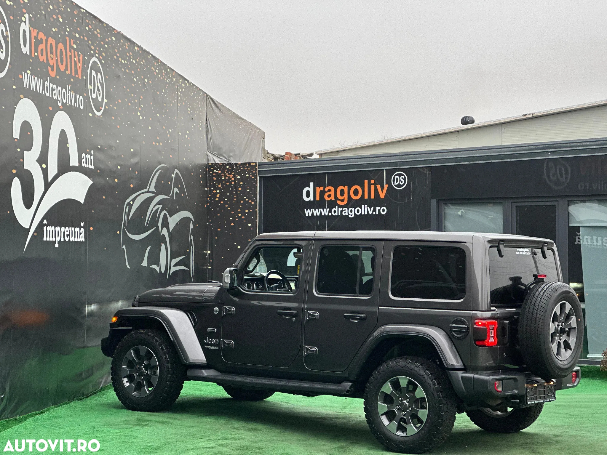 Jeep Wrangler - 3