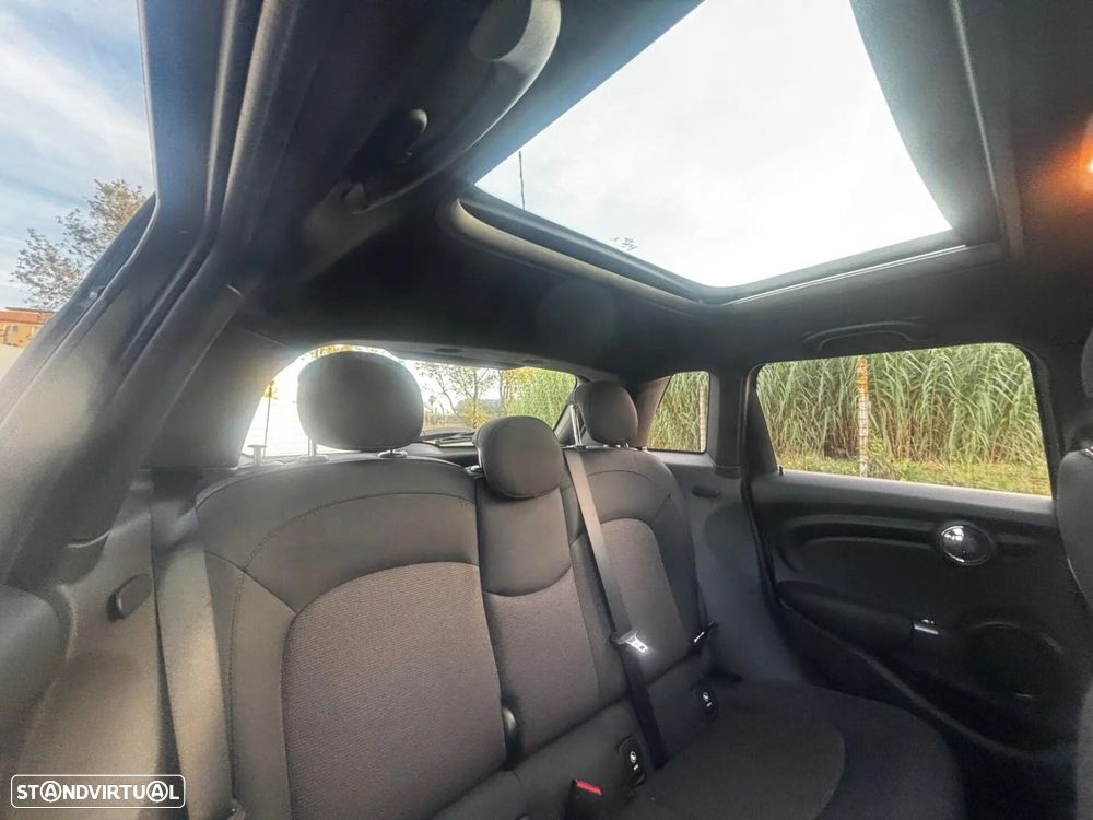 MINI 5 Portas Cooper Premium Yours Auto - 13