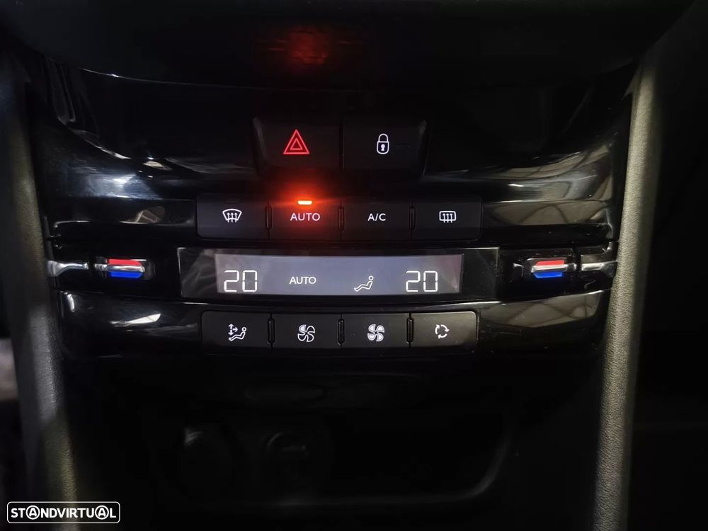Peugeot 2008 PureTech 110 Stop&Start EAT6 Allure - 16