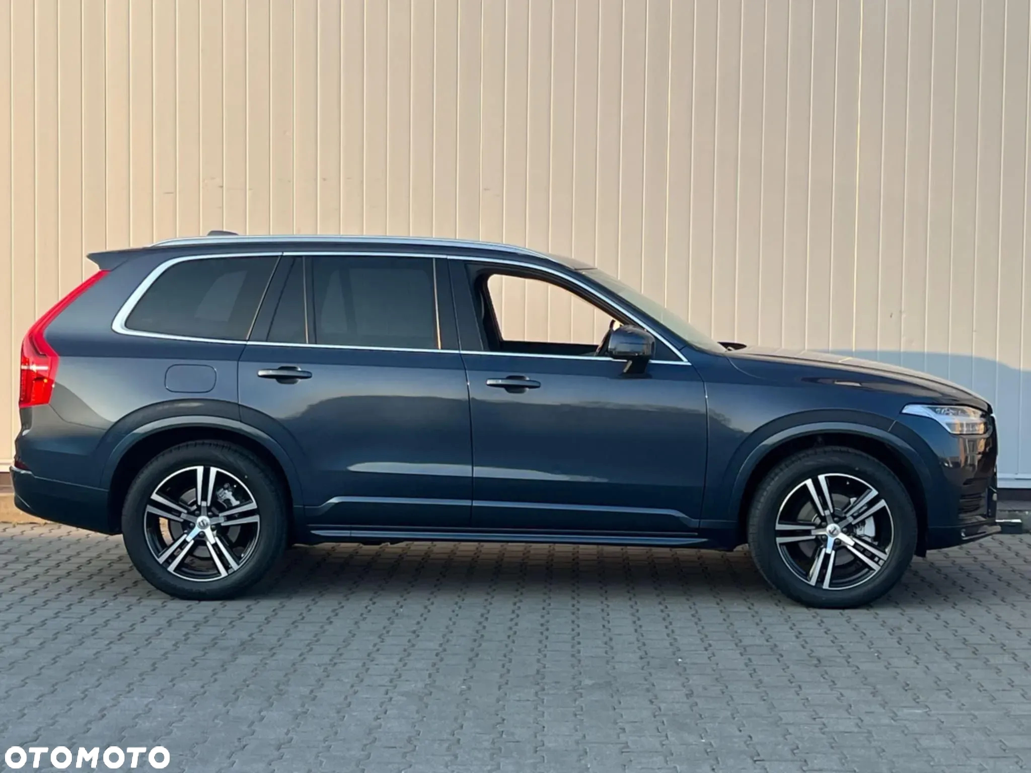 Volvo XC 90 - 8