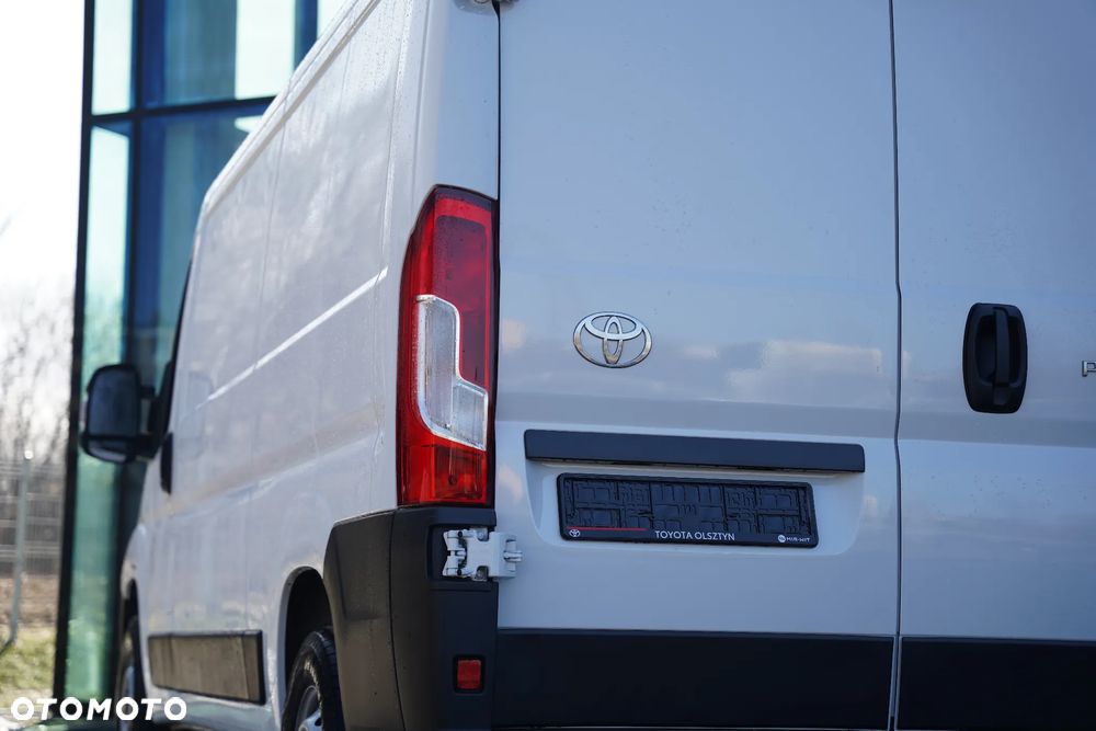 Toyota Proace Max - 12