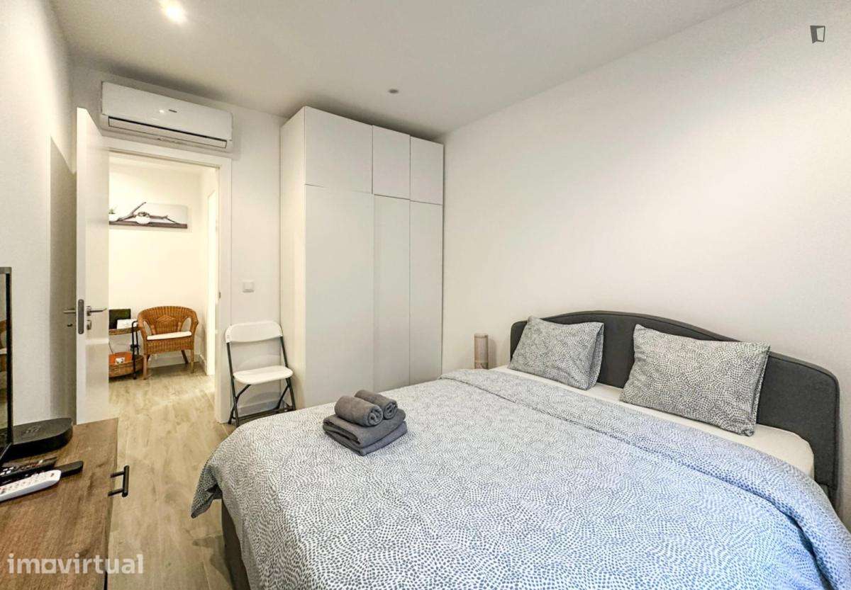 Apartamento com 1 quartos - localizado em Rato Lisbon - Grande imagem: 2/10