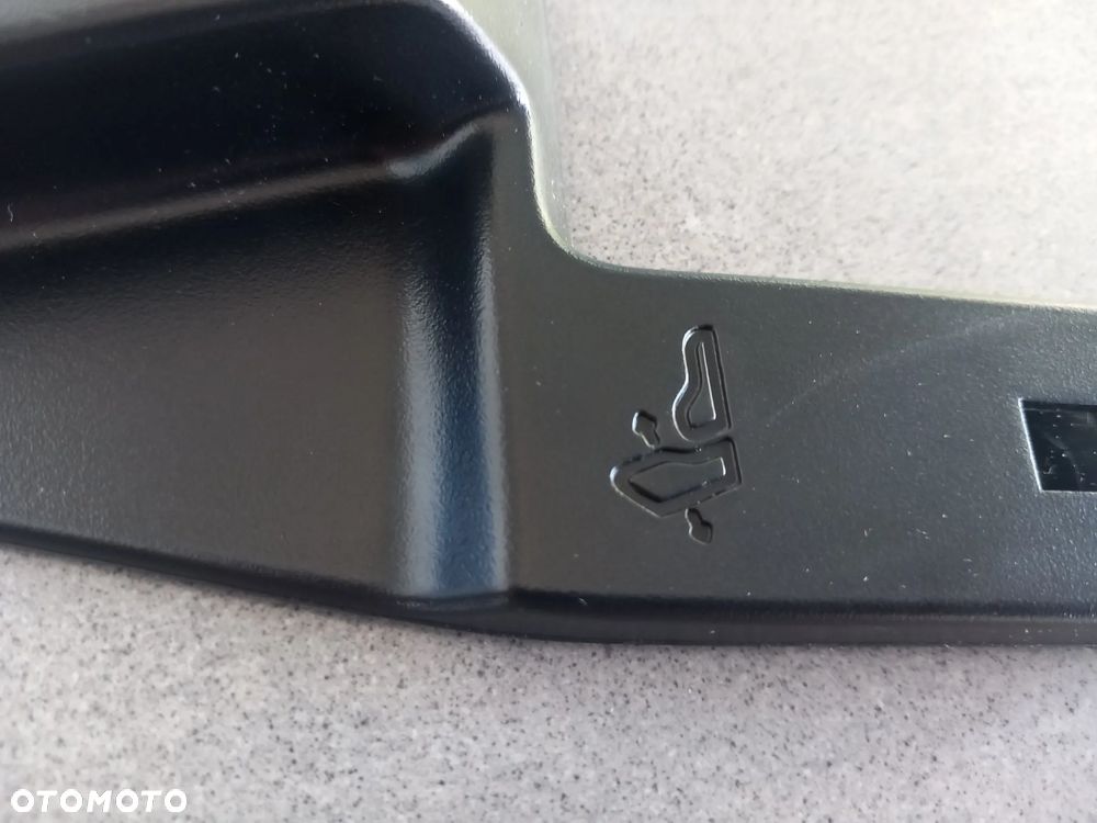 Uchwyt siedzenia lewy Ford Transit 2014-, 2019-, Transit/Tourneo Custom 2012- 2216553 - 2