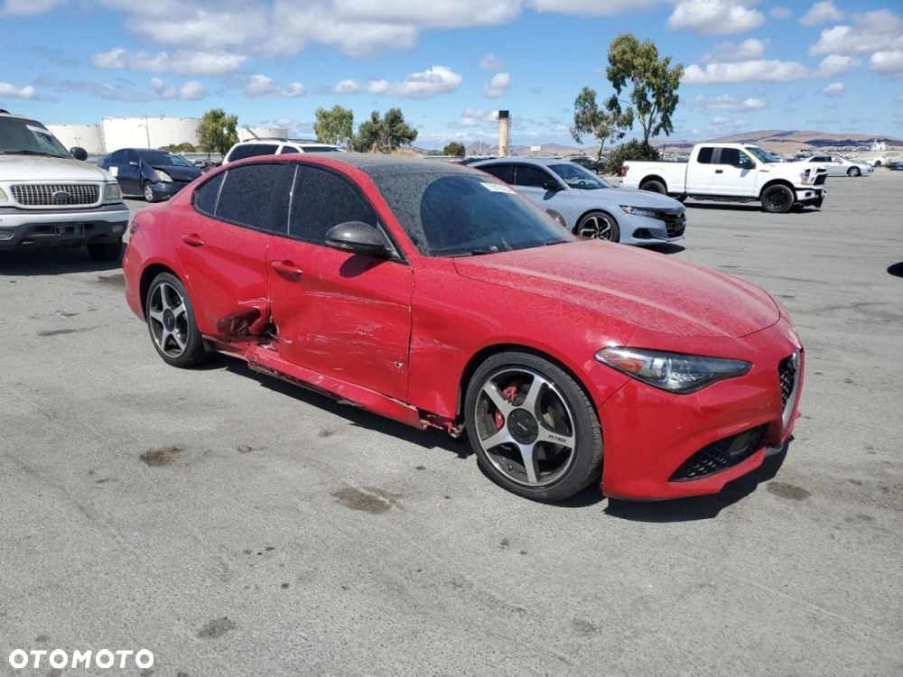 Alfa Romeo Giulia - 3