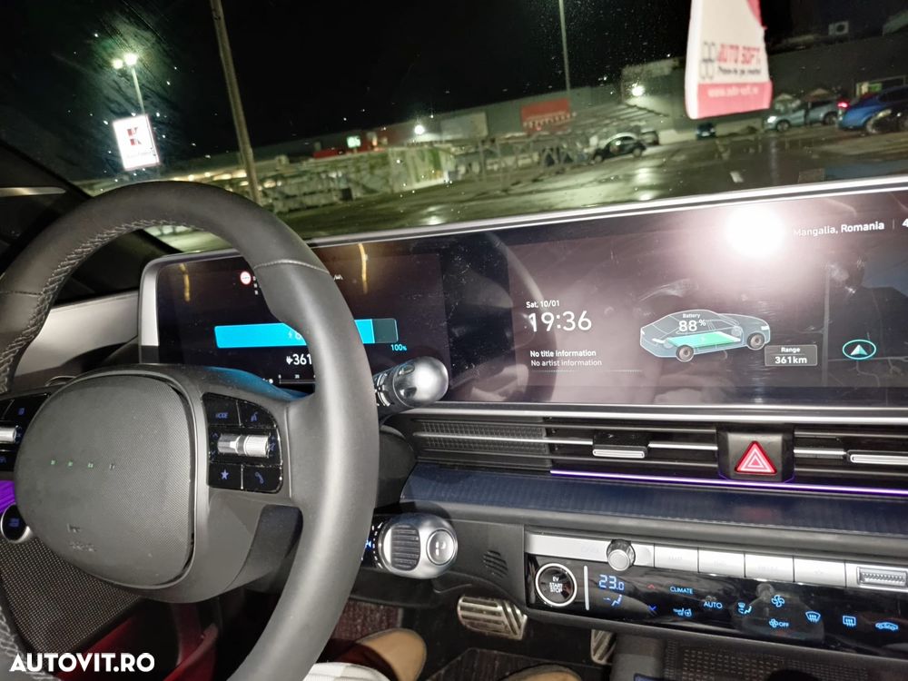 Hyundai IONIQ - 7