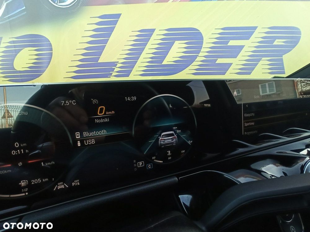 Mercedes-Benz GLA - 26