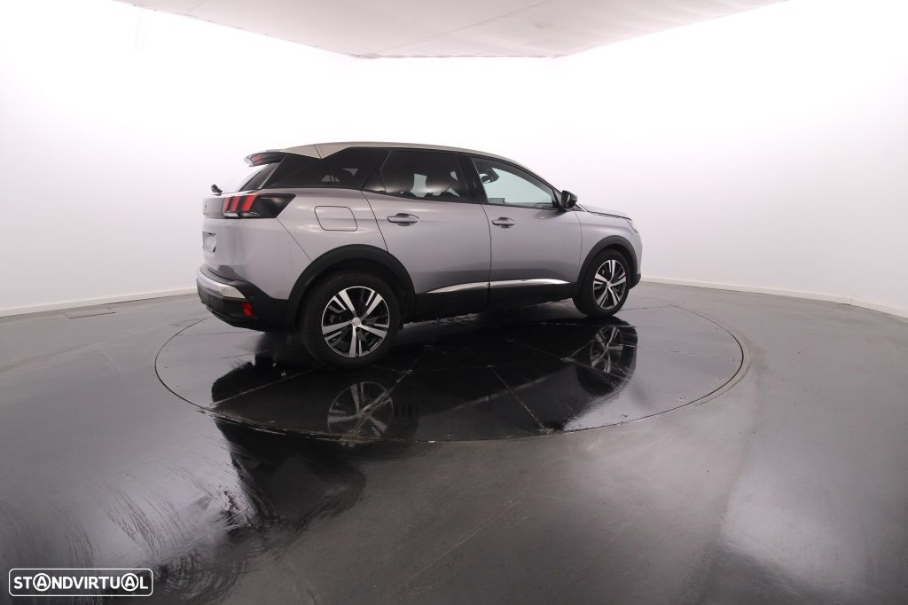 Peugeot 3008 1.5 BlueHDi Allure Pack EAT8 - 8