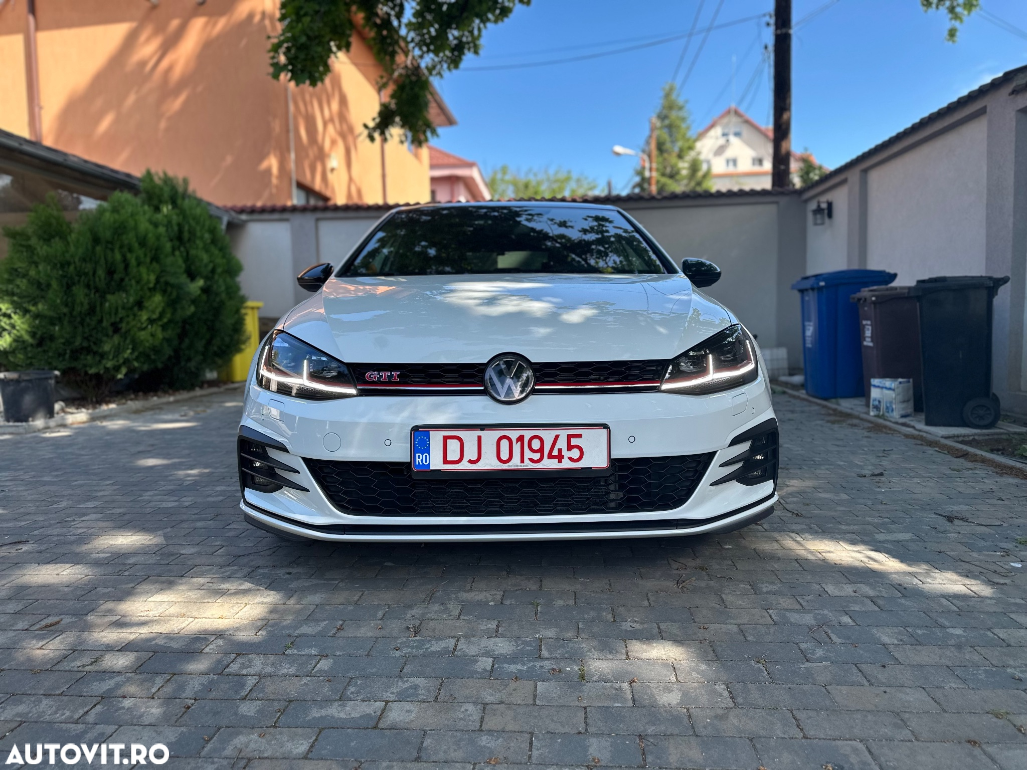 Volkswagen Golf 2.0 TSI DSG GTI Performance - 2