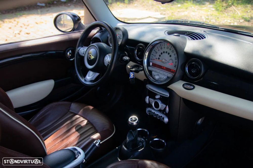 MINI Clubman Cooper D - 10